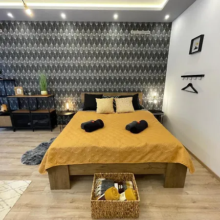 Andrea Studioapartman Belvarosaban Lägenhet *