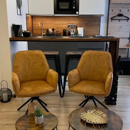 Andrea Studioapartman Belvarosaban * 미슈콜츠