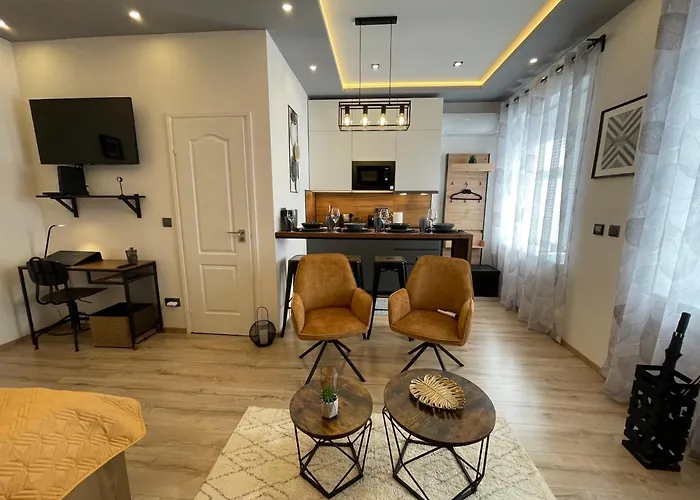 Lägenhet Andrea Studioapartman Belvarosaban *